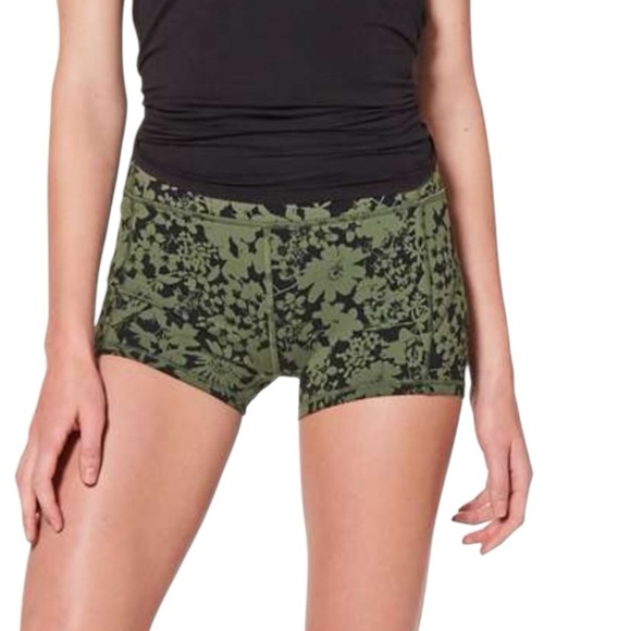 Lululemon in movement shorts - Picture 1 of 10